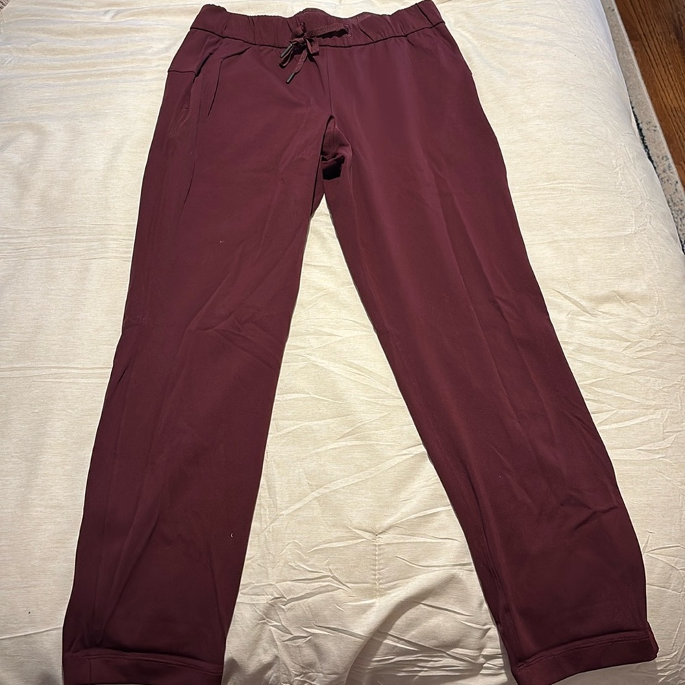 Lululemon on the fly pants